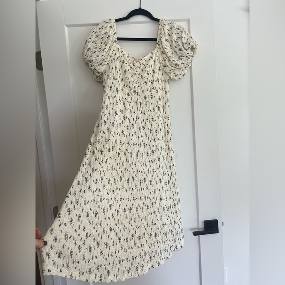 Bohme Aliotta Smocked Dress in Medium. - Picture 4 of 7